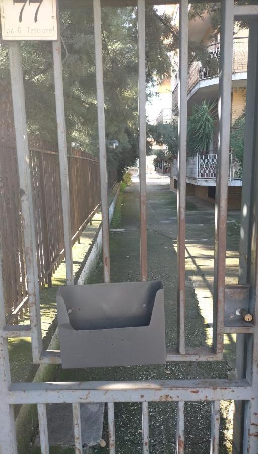 Le Stanze Di Ginevra - Via Tescione Hotel Caserta Eksteriør billede