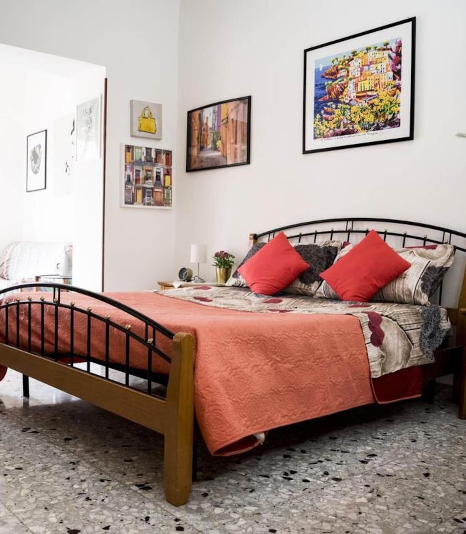 Le Stanze Di Ginevra - Via Tescione Hotel Caserta Eksteriør billede