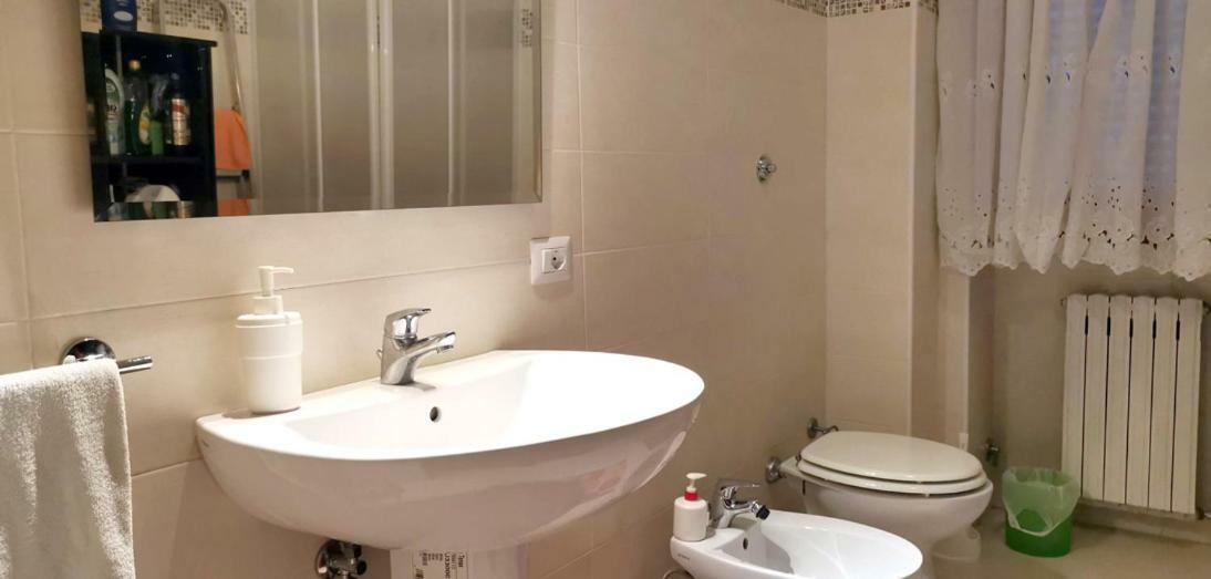 Le Stanze Di Ginevra - Via Tescione Hotel Caserta Eksteriør billede