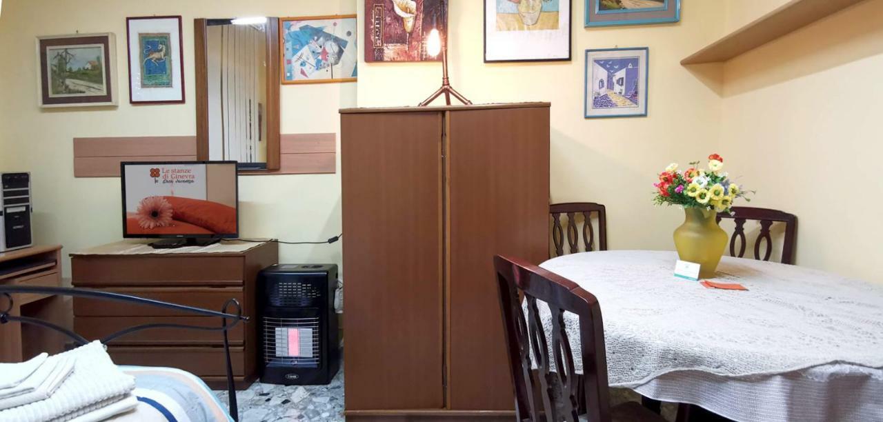 Le Stanze Di Ginevra - Via Tescione Hotel Caserta Eksteriør billede
